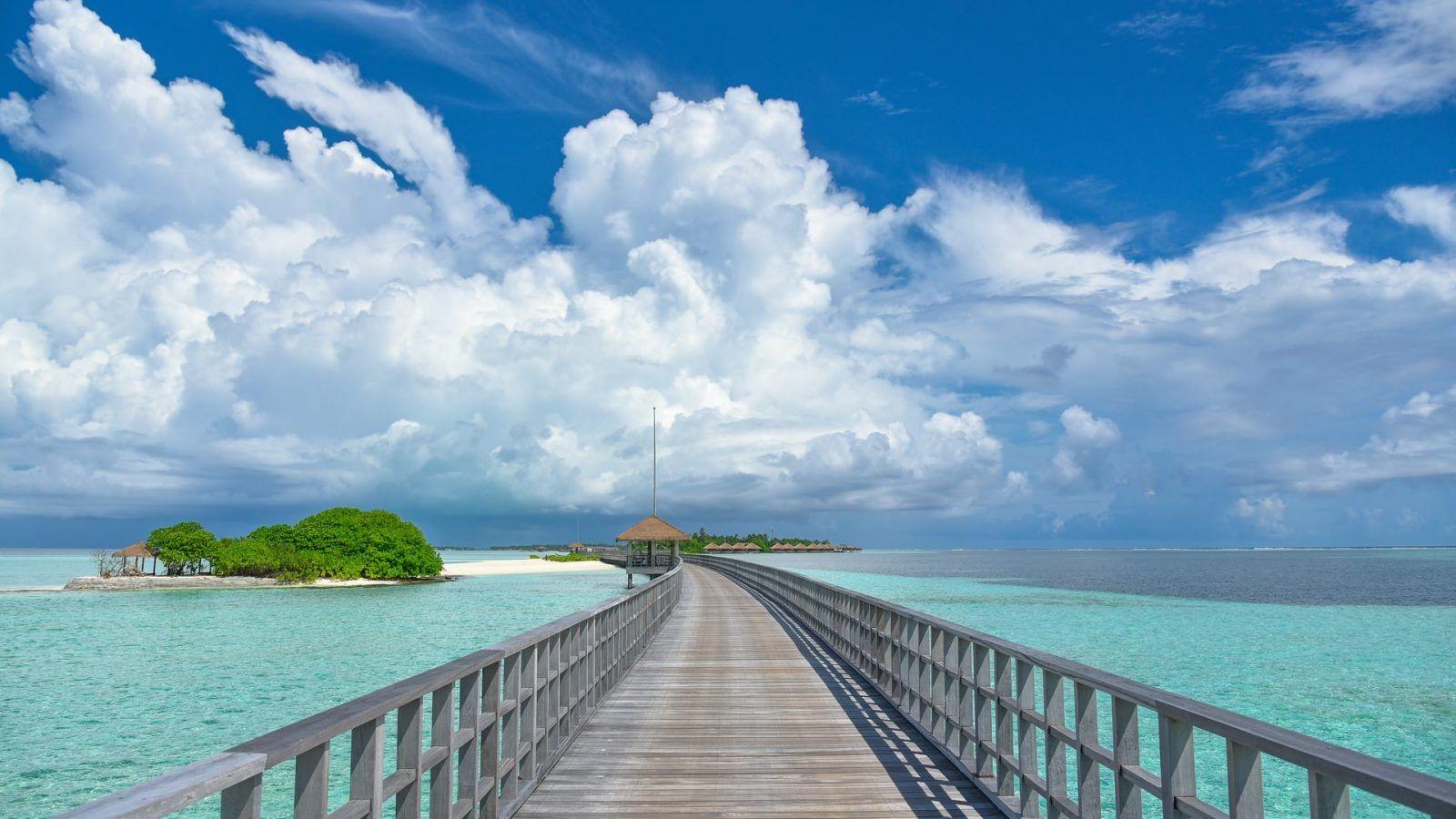 RAGING THUNDER PTY LTD